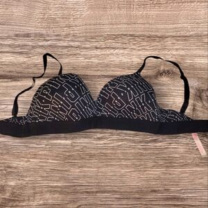 Victoria's Secret Black and White Graphic Print Bra
